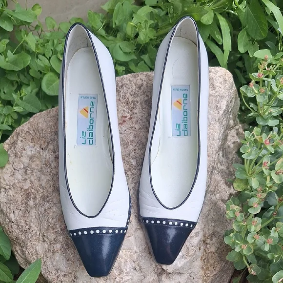 Liz Claiborne | Shoes | Vintage 8s 90s Wingtip Liz Claiborne  display picture 1